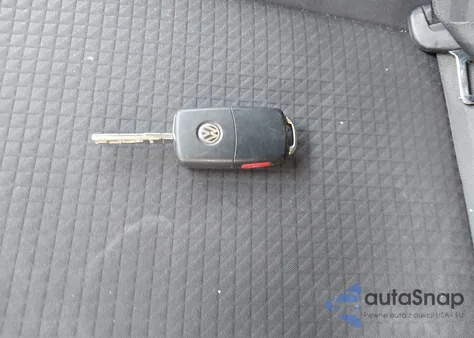 2015 Volkswagen Jetta 2.0L S из США, поврежденный, VIN 3VW2K7AJ4FM349572